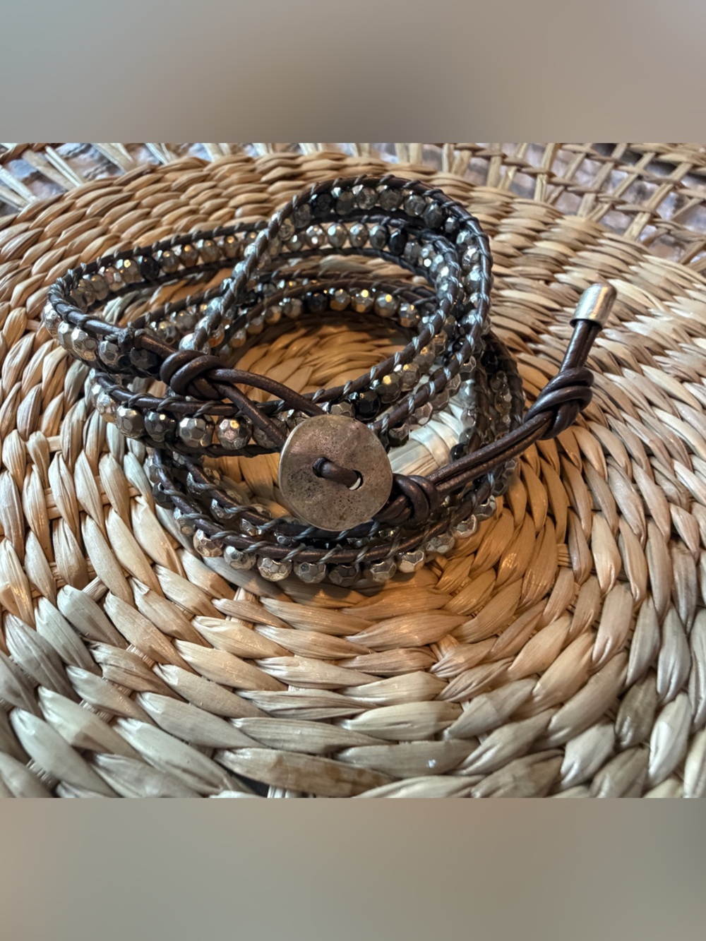 Facetted Chrome and Black Beaded Wrap Bracelet with adjustable clasp - Picture 4 of 5